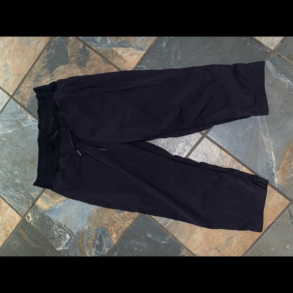 Lulu studio crops size 6 - Picture 2 of 2